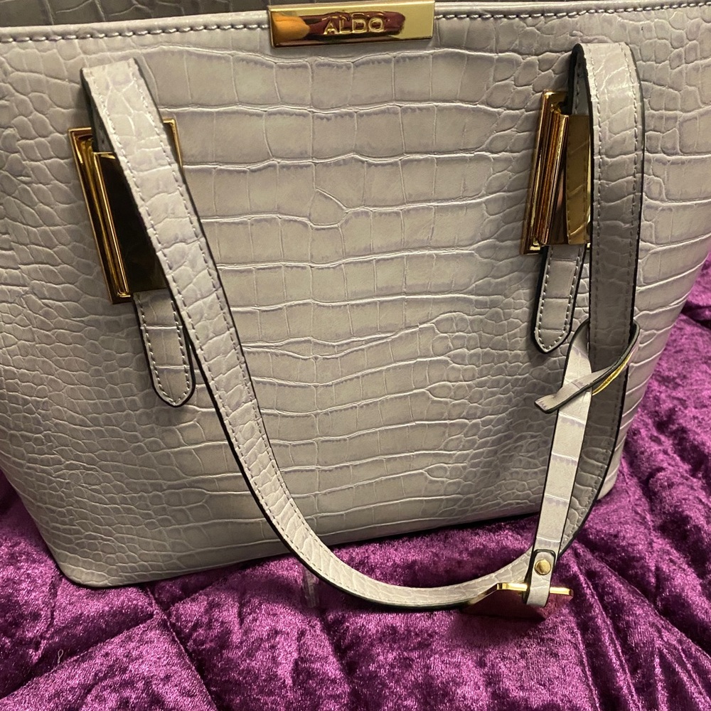 Aldo gray pleather alligator pattern bag - Picture 5 of 5